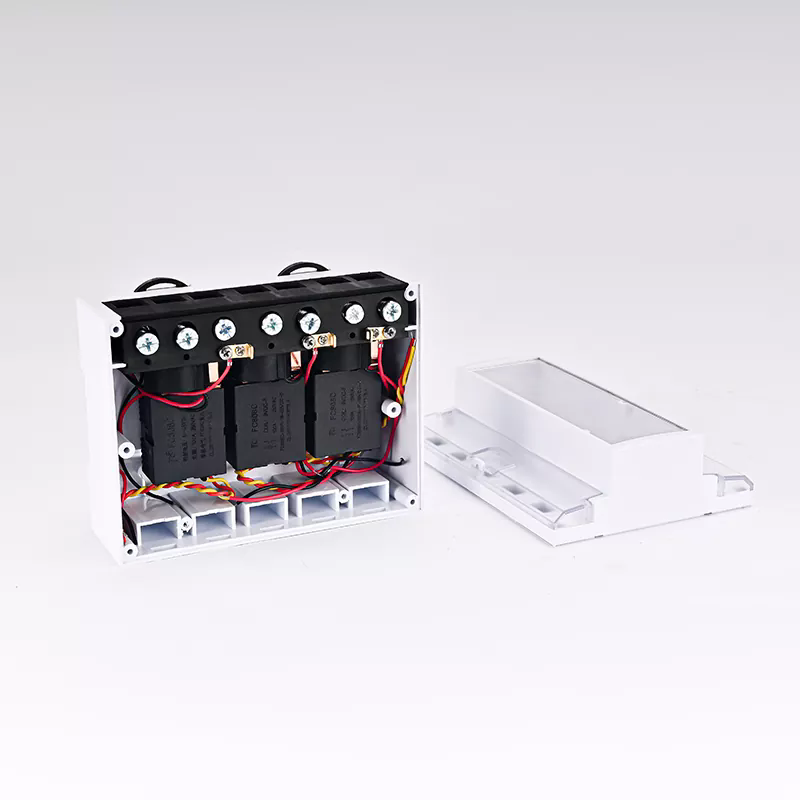 কিভাবে একটি তিন ফেজ রেল মিটার বক্স কাজ করে?